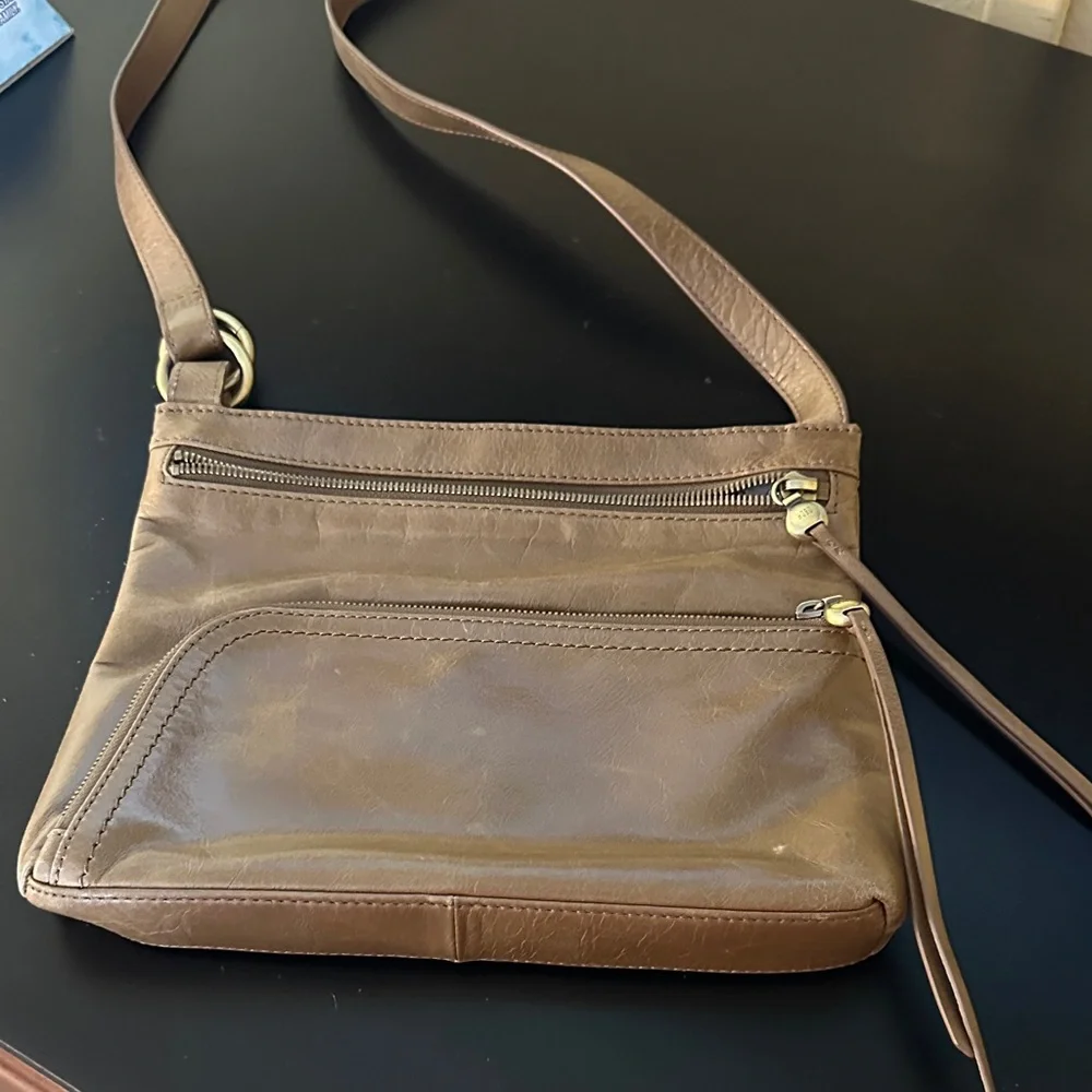 HOBO Tan Leather Crossbody Bag - Picture 1 of 7